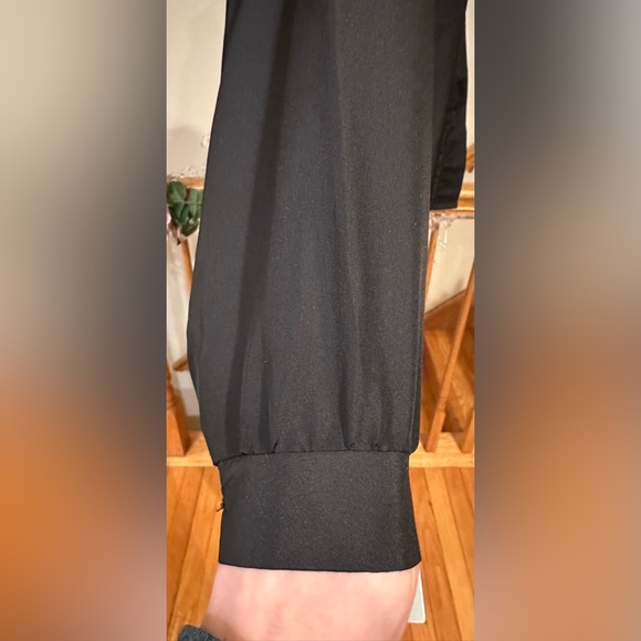 D.K. Gold Dommkenny Black Long Sleeves Collard Hidden Buttons Floral Print Sz S - Picture 9 of 14